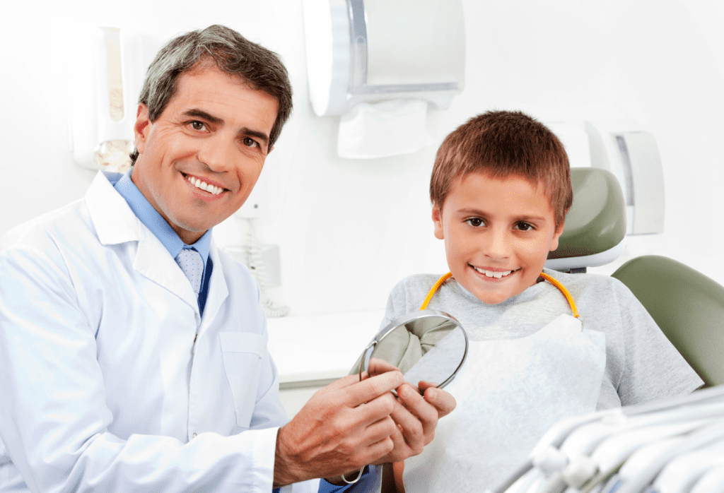 Pediatric Dentist - Dentista Pediátrico